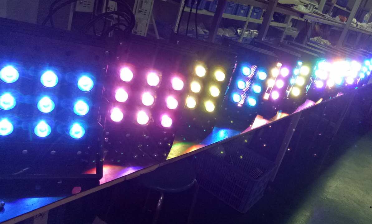 RGB LED FLOOD LIGHT.png RGB LED FLOOD LIGHT.png